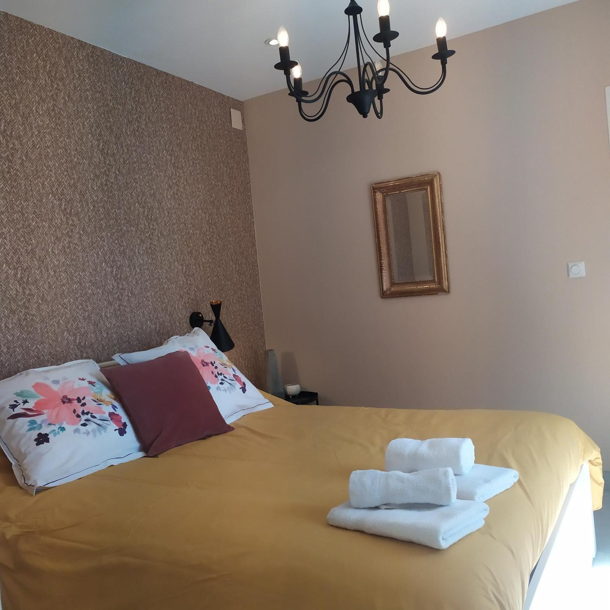 Chambre Dans Colombier A 10 Mn De Vichy Exterior foto