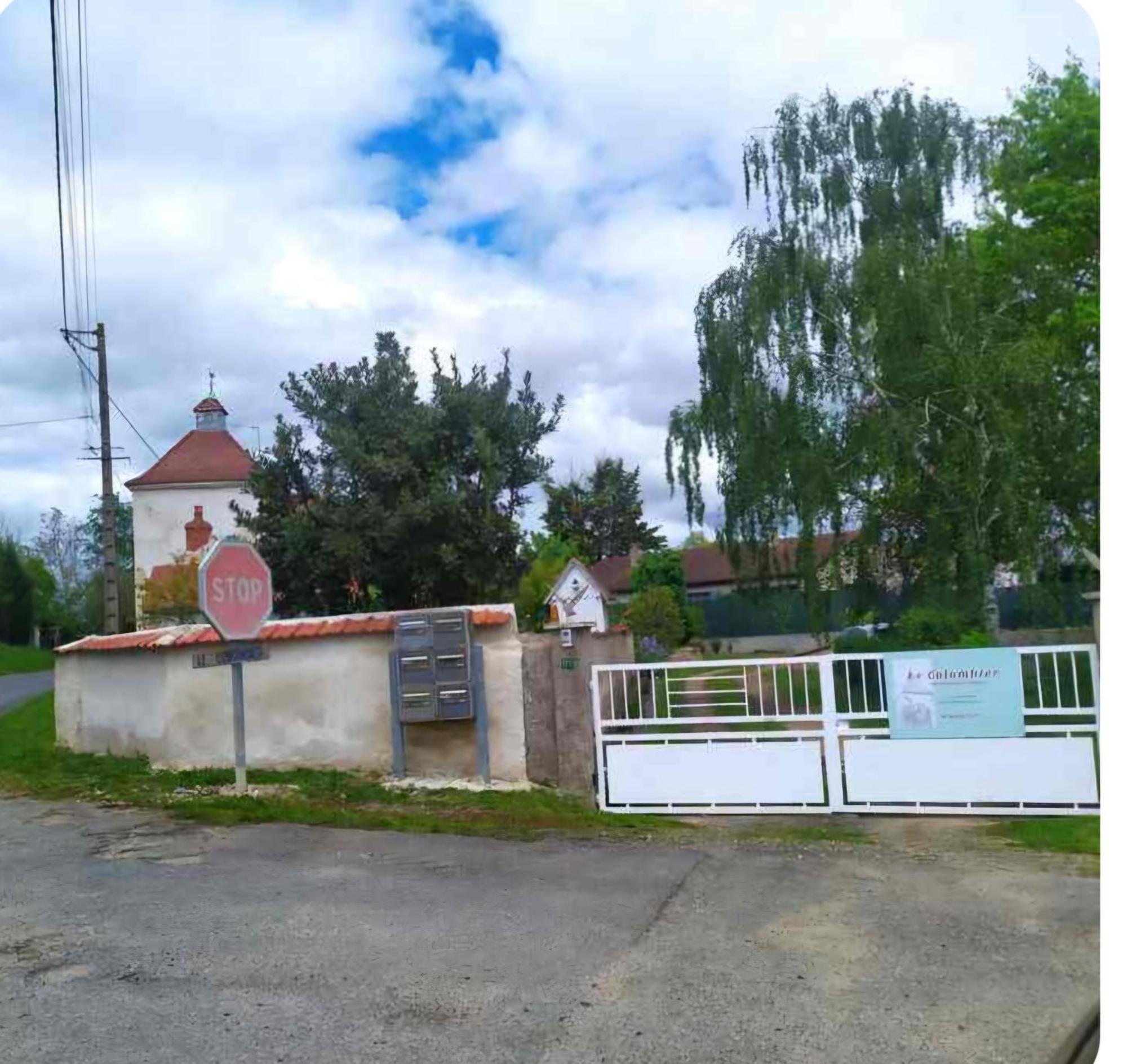 Chambre Dans Colombier A 10 Mn De Vichy Exterior foto